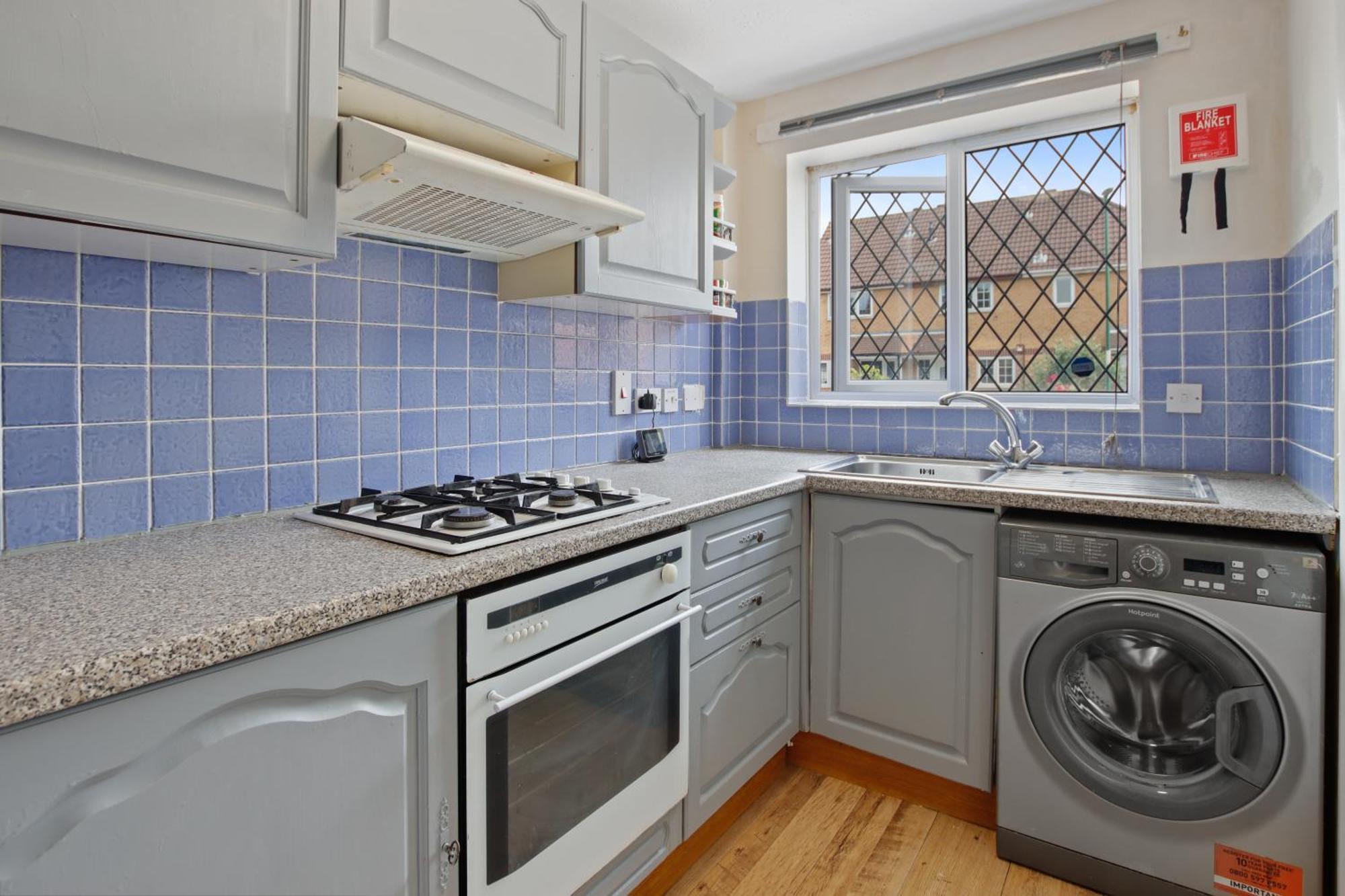 Luxurious 2-Bedroom Haven In Vibrant Robinhood: Ideal For Business Or Leisure Stay Nottingham Kültér fotó